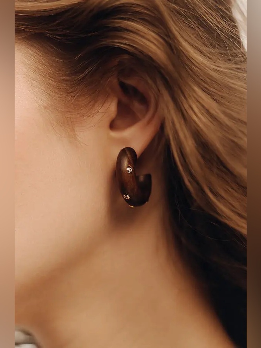Anthropologie Shimmered Wood Hoop Earrings lightweight sparkle beachy gold
